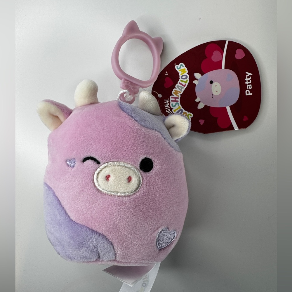 Patty the Cow 💗 Squishmallow Clip